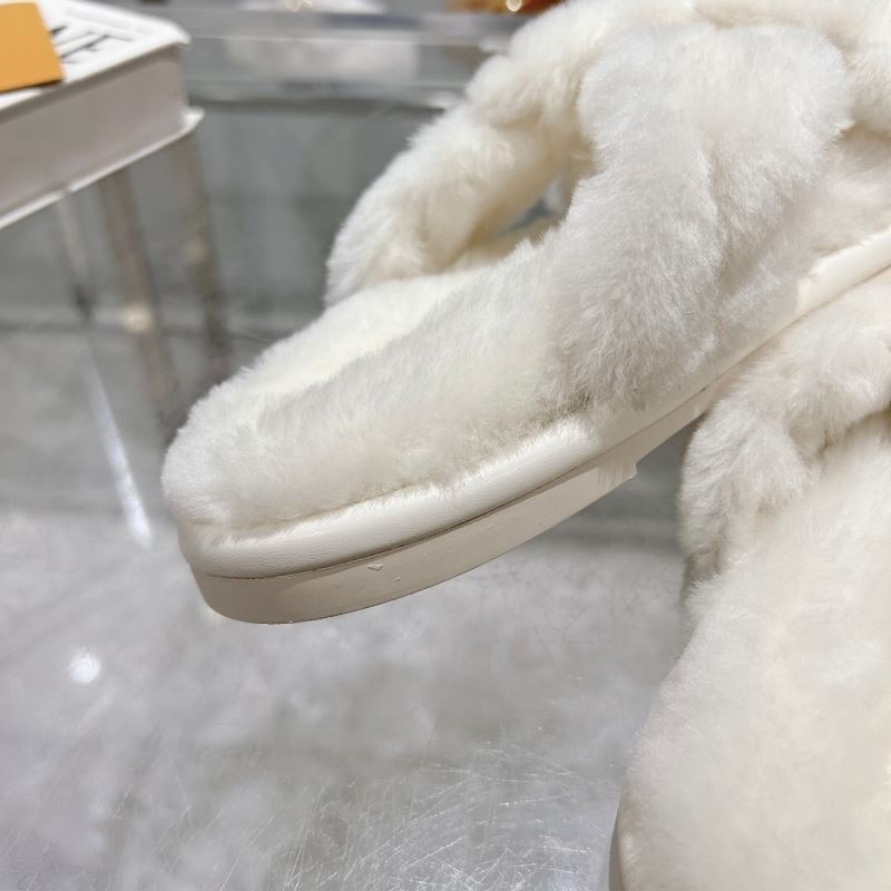 Louis Vuitton Slippers